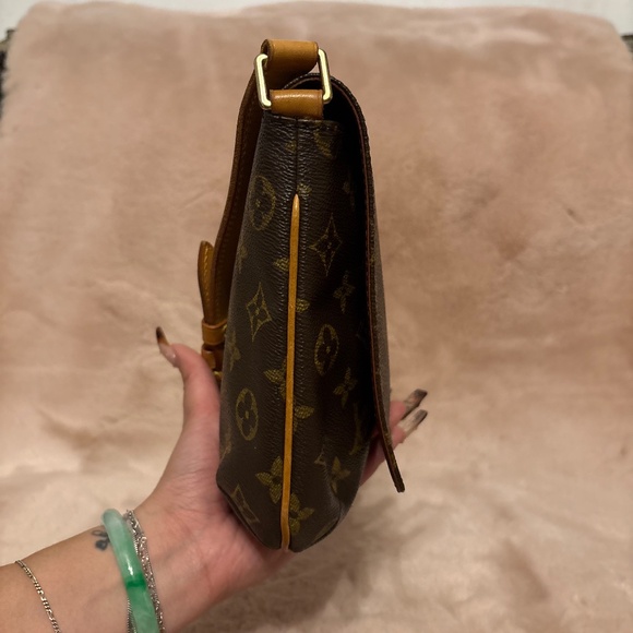 Vintage LV musette tango shoulder bag - Picture 10 of 16